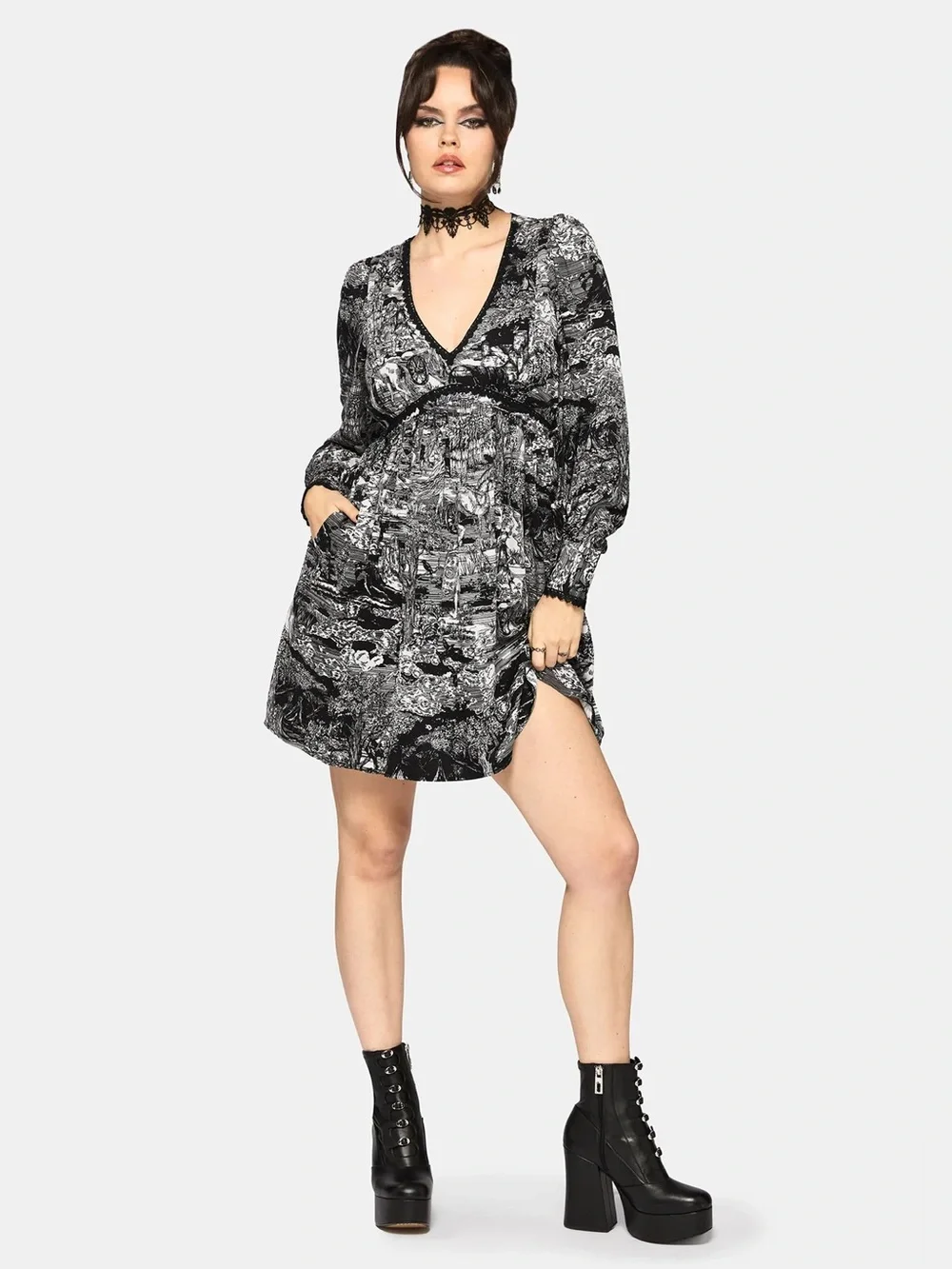 Disturbia | Nara Boudicca Printed Mini Dress - Picture 4 of 6